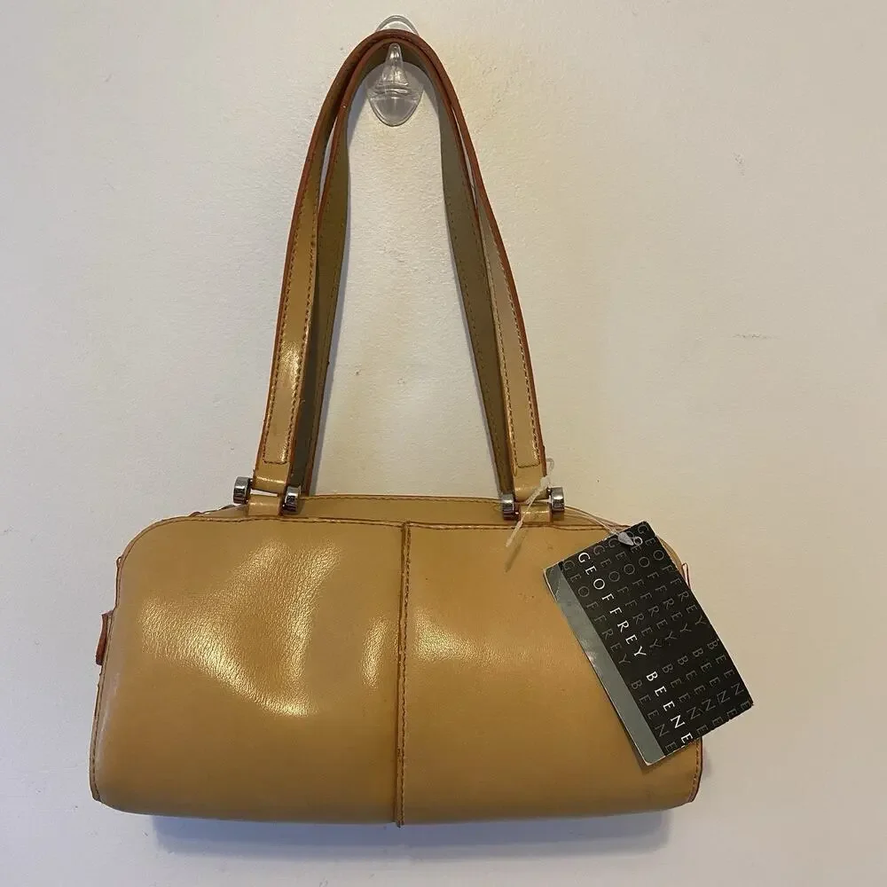 Rare Geoffrey Beene Stimulated Leather Barrel Handbag Bag Beige Shoulder Strap
